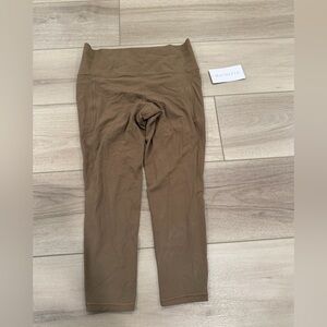 Athleta SALUTATION Stash 7/8 Tight NWT Size L